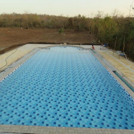 Amber Farm Hotel Sasan Gir Exterior photo
